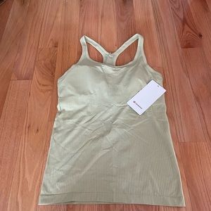 Lululemon Ebb to street tank